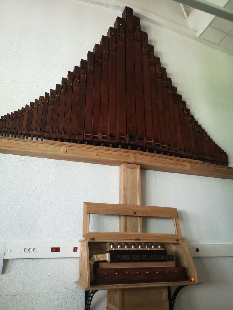 L'orgue dans le Cabinet de Physique après restauration