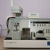 Galerie Metalliseur Leica EM MED 020